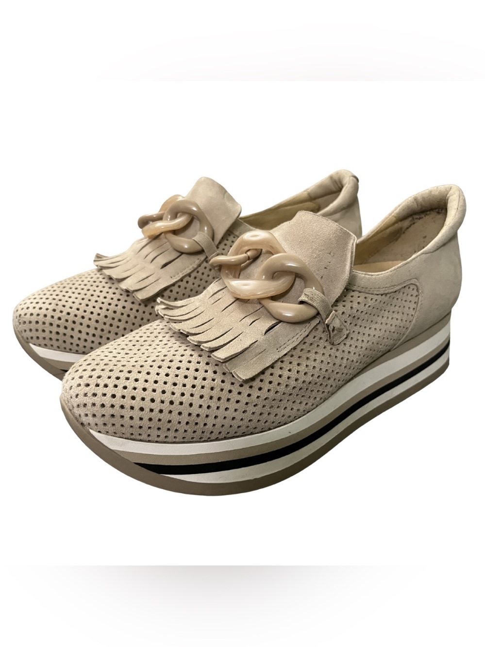 Softwaves Cadie Platform Sneakers 40.5 10 Sand Tassel Suede Comfy Slip-On Preppy